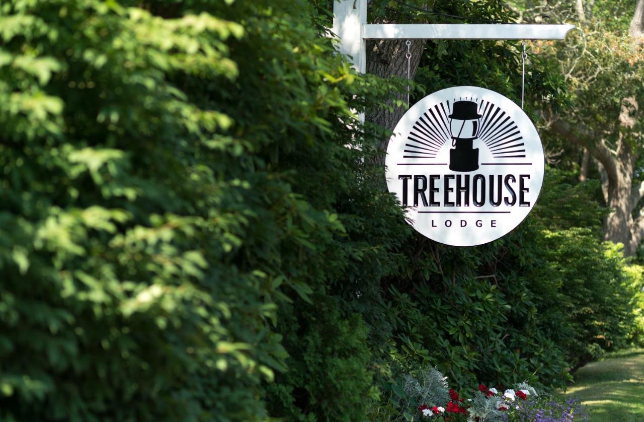 Treehouse Lodge Вудс-Хол Экстерьер фото